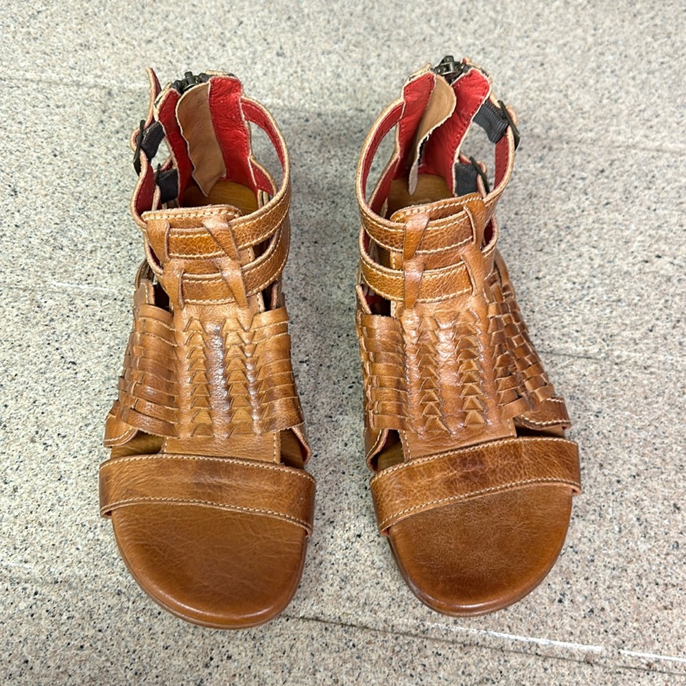 Bedstu sandals